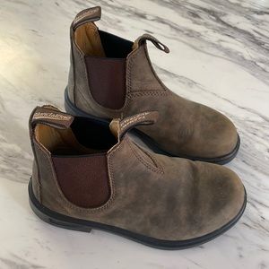 Girls 13 Blundstone Rustic Boots